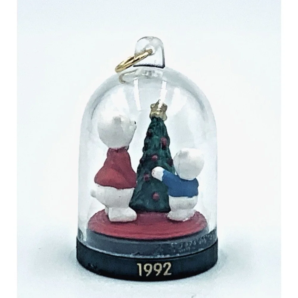 #1 in Series The‎ Bearymores Hallmark Keepsake Ornaments 1992